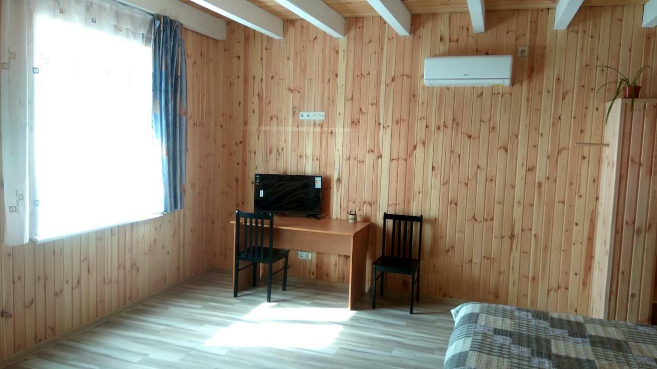 Eco House Ξενοδοχείο Τσορνομόρσκ Εξωτερικό φωτογραφία